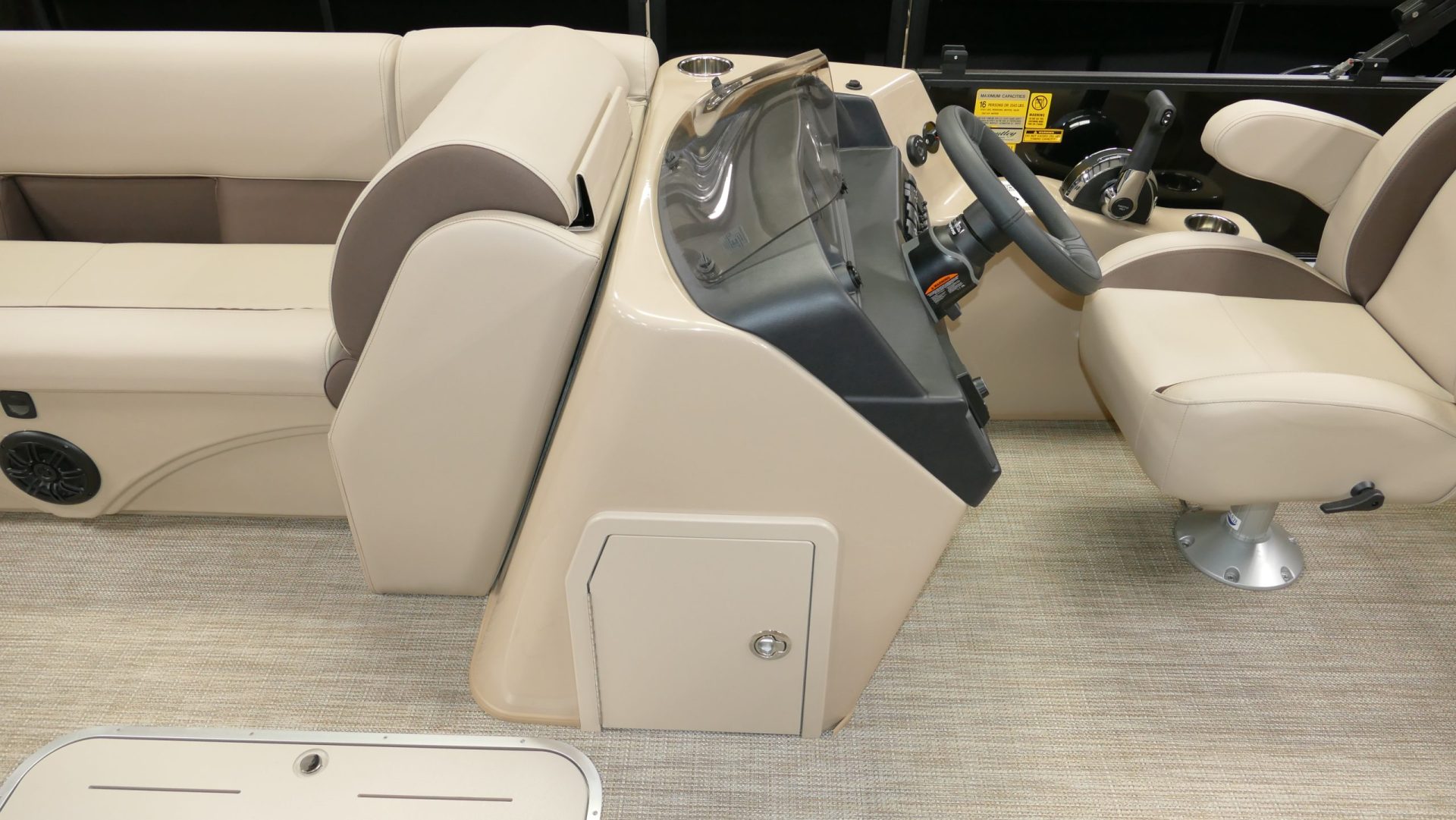 2024 Bentley Pontoons Legacy 243 Navigator - Image 18
