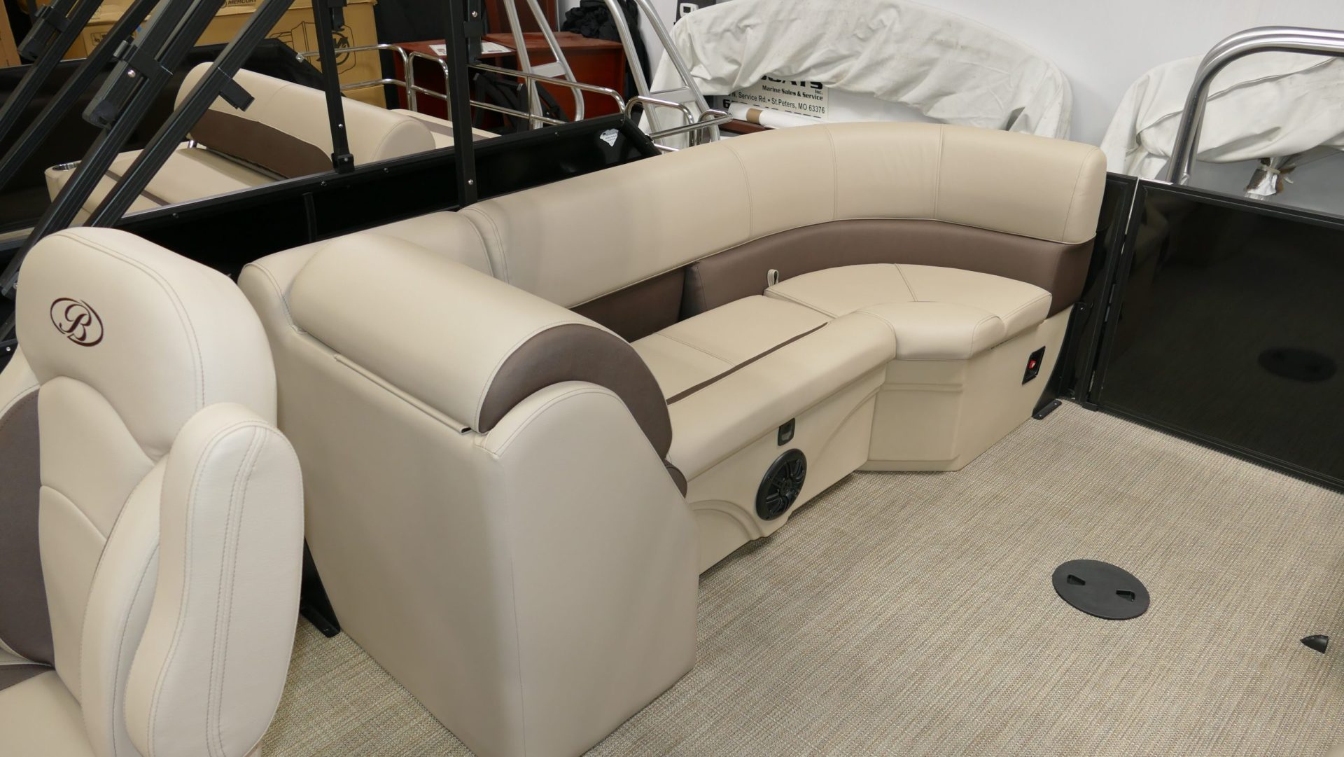 2024 Bentley Pontoons Legacy 243 Navigator - Image 22