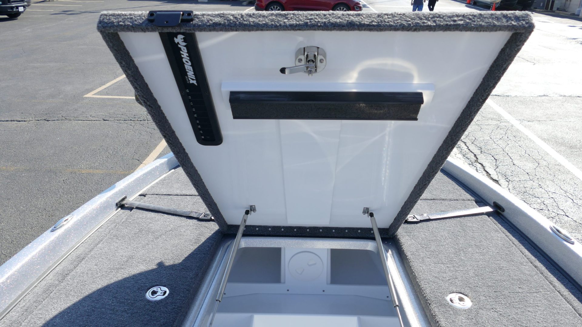 2025 Phoenix Bass Boats 721 ZXL - Image 25