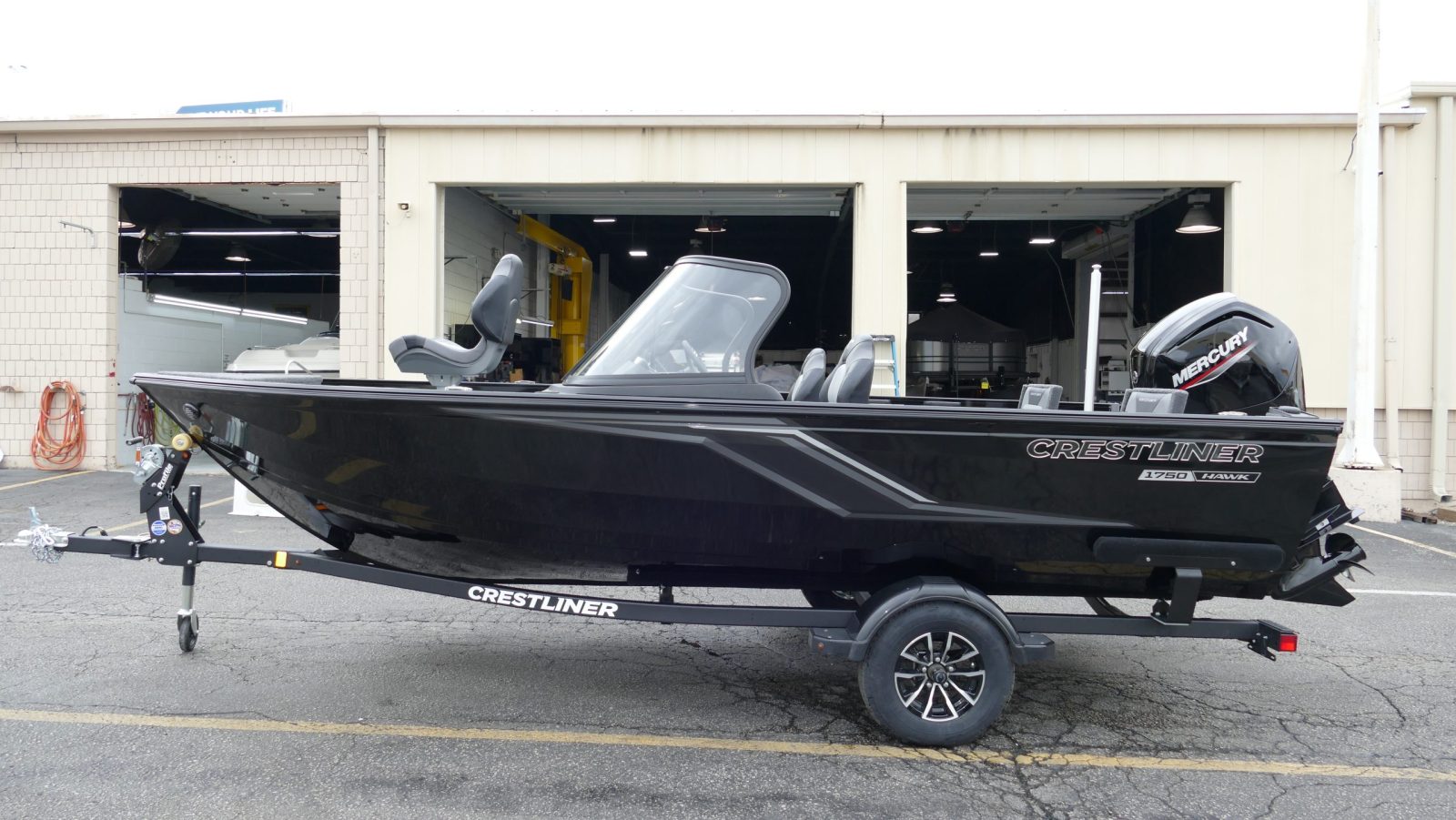 2025 Crestliner 1750 Hawk WT