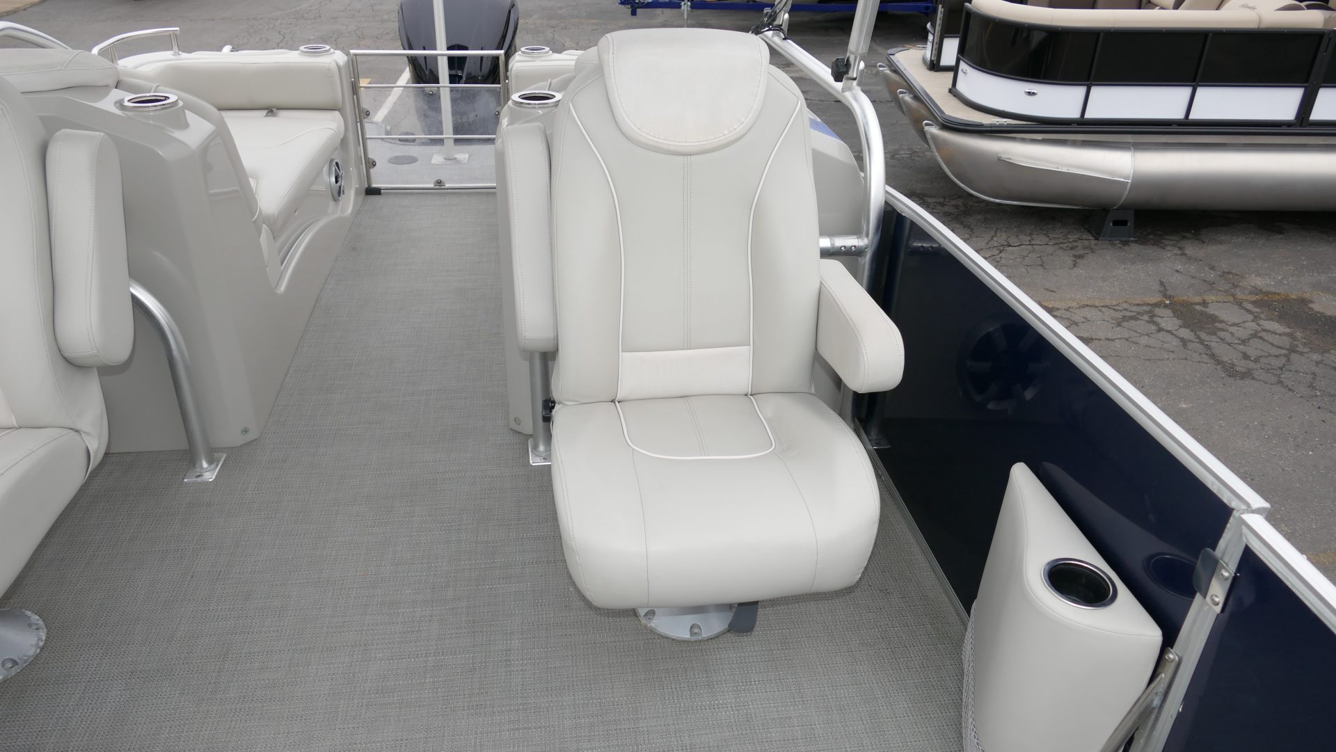 2016 Sylvan S5 - Image 24