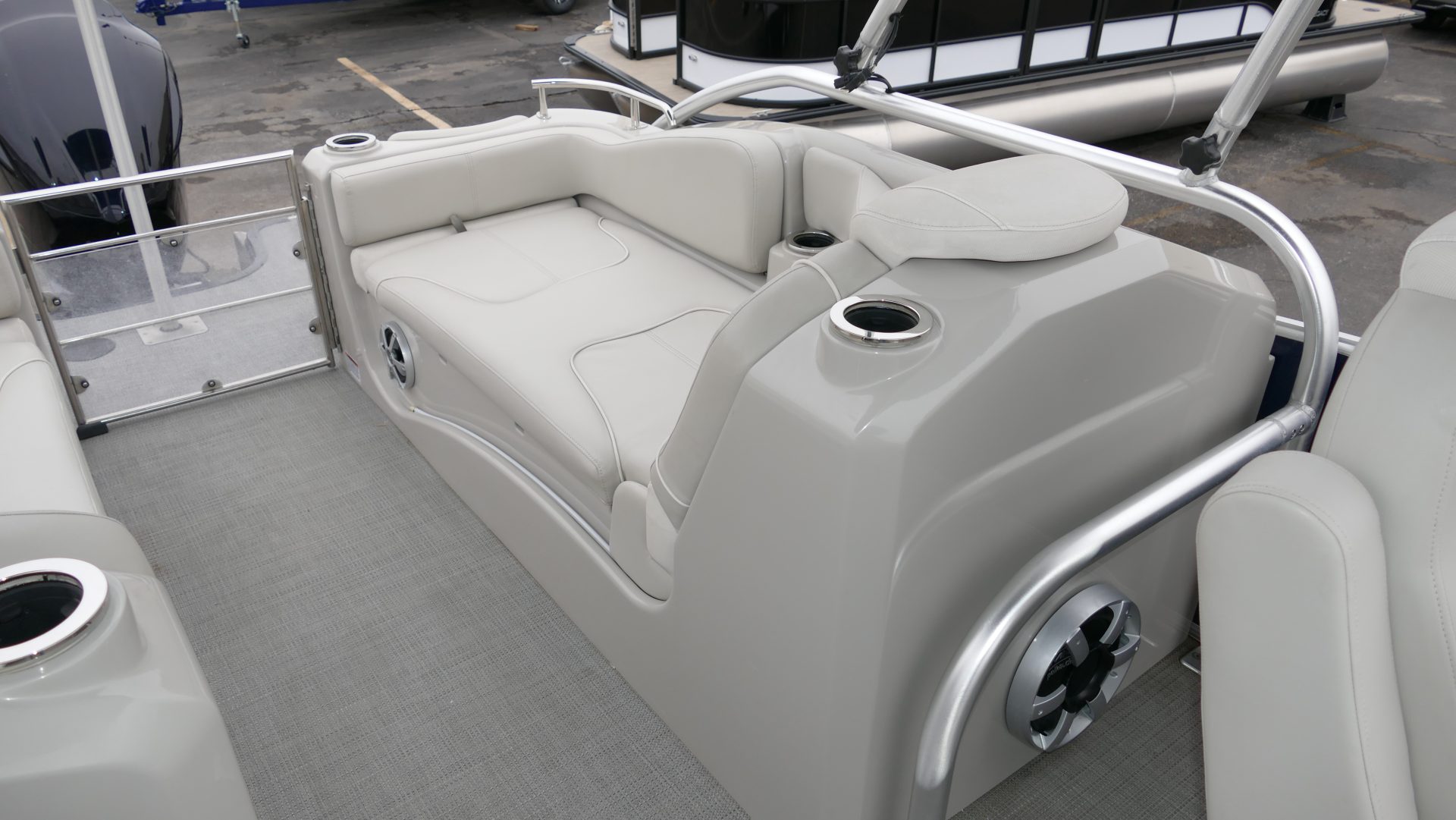 2016 Sylvan S5 - Image 28