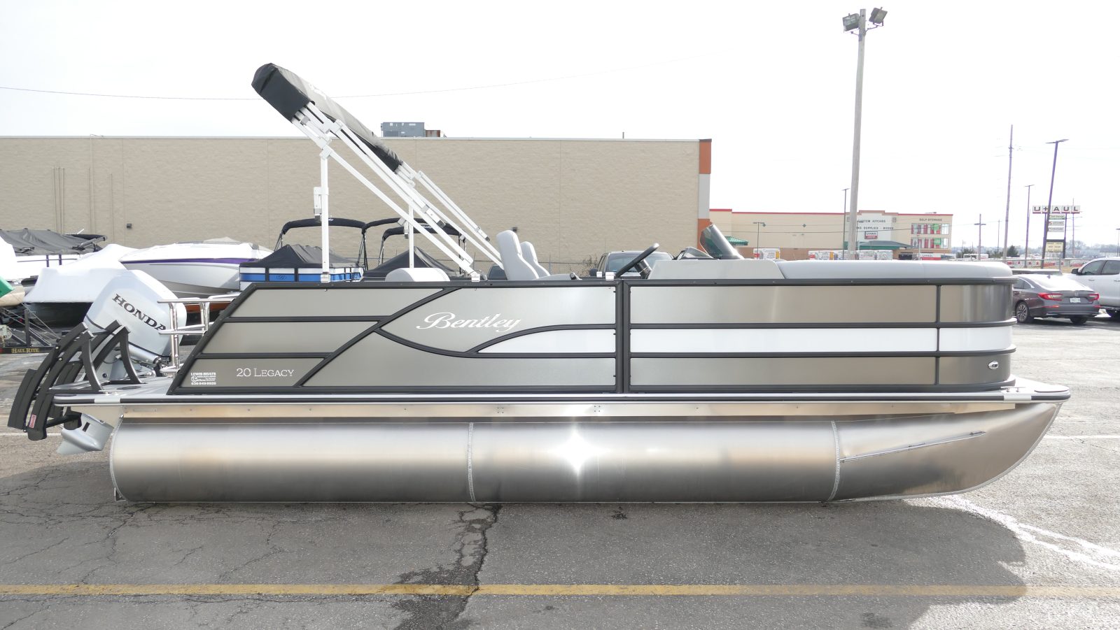 2025 Bentley Pontoons Legacy 200 Swingback