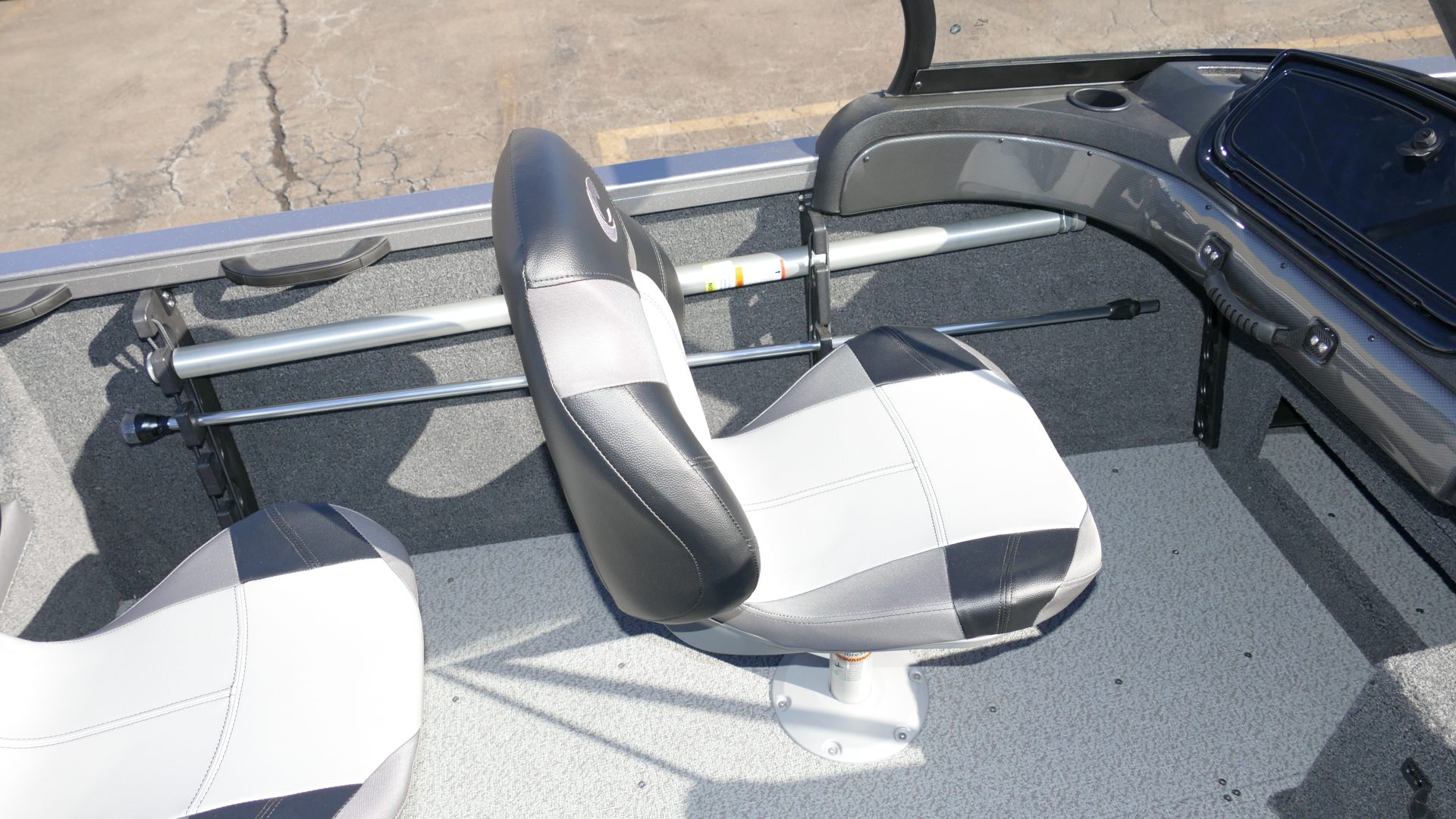 2025 Crestliner 1750 Hawk WT - Image 24